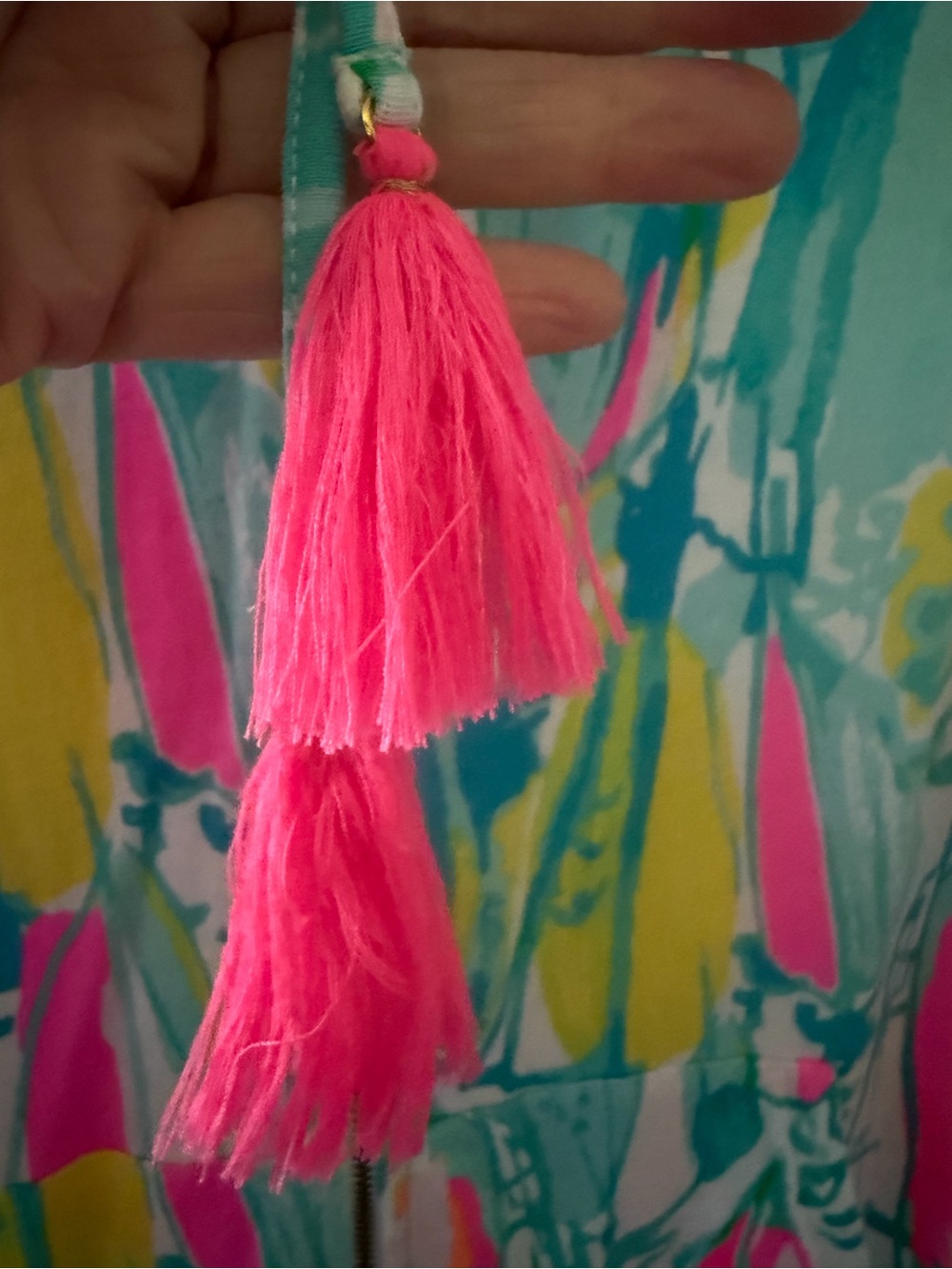Lilly Pulitzer Vibrant Zip Up Hooded Jacket tropical print w/ neon pink tassel S - Picture 5 of 13